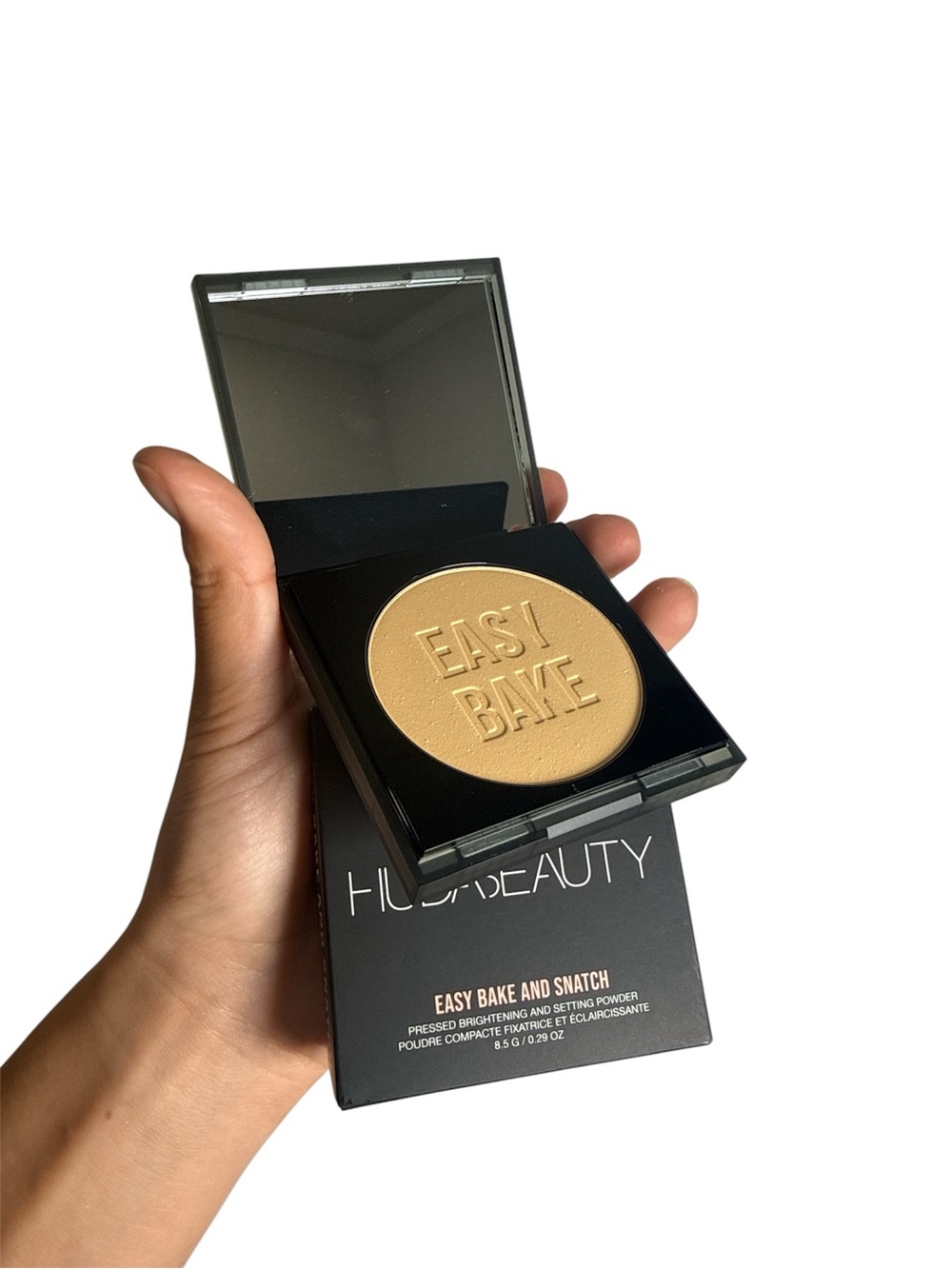 HUDA BEAUTY Easy Bake Pressed Powder - BANANA BREAD